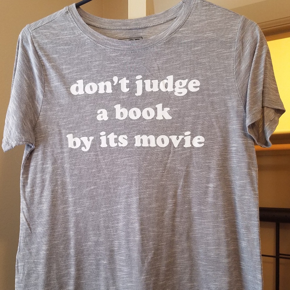 Grey short sleeve shirt